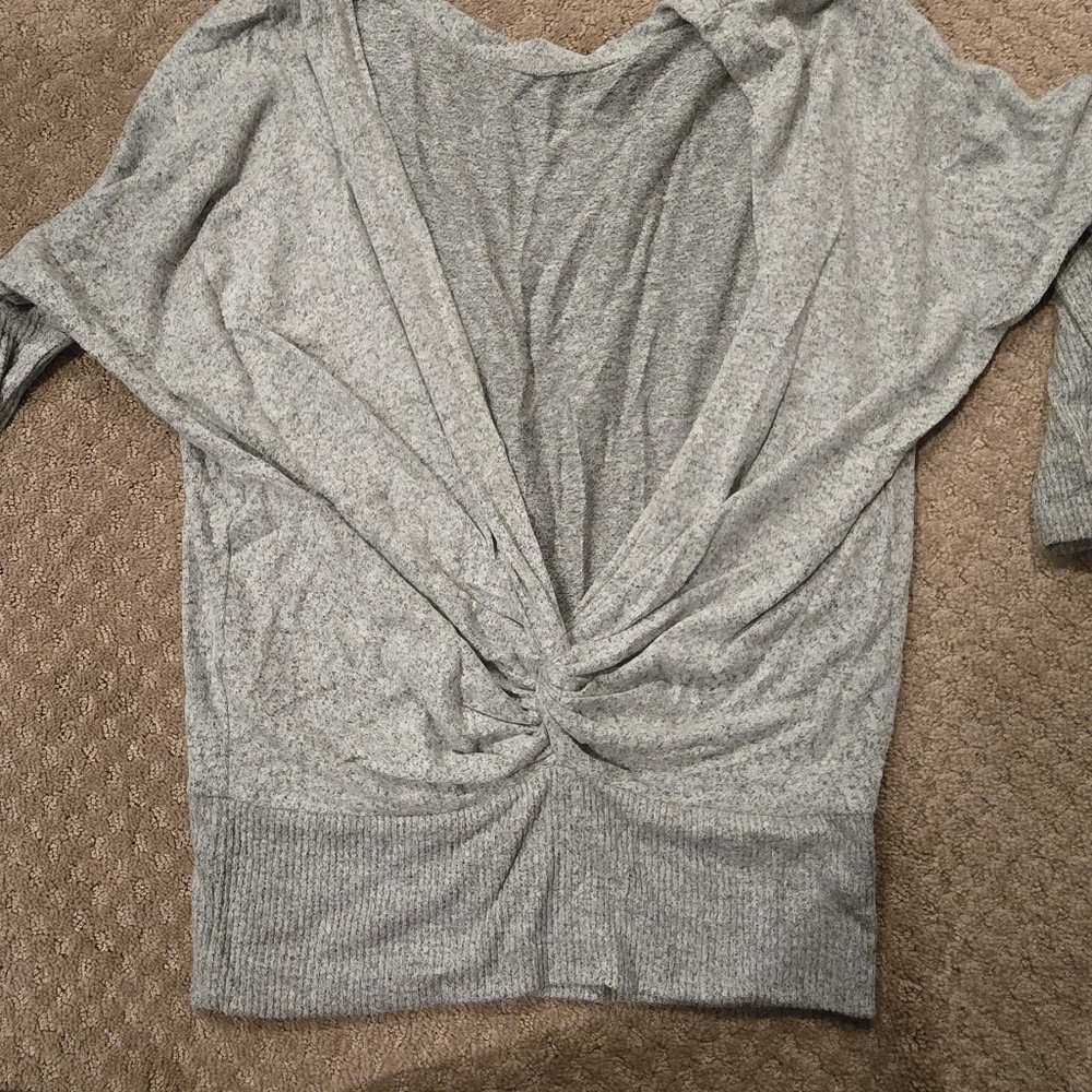 LOT SAVVI for all 3 twisted back long sleeve